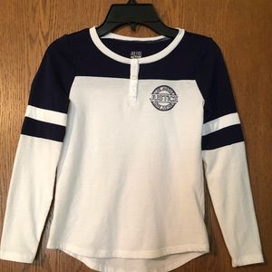 Long sleeve active tee